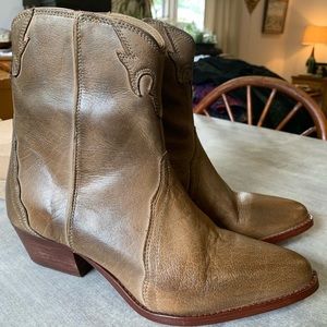 Free People New Frontier Western Boot, size 39, NWB